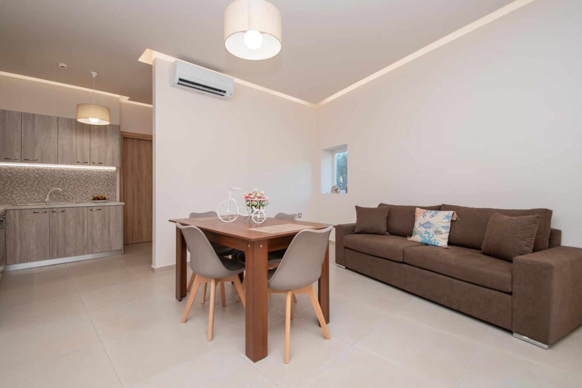 Katsaros Luxury Apts II 5 Min Walk To Beach チィリヴィ エクステリア 写真