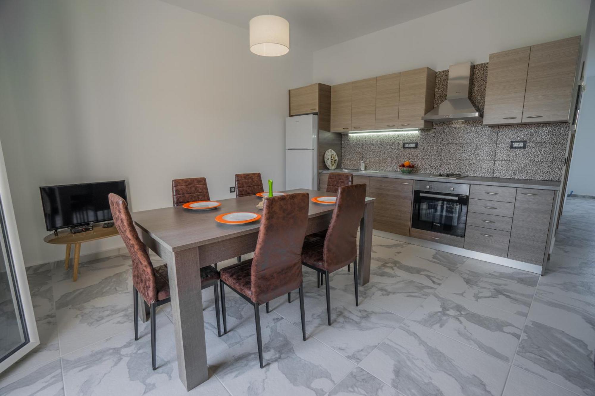 Katsaros Luxury Apts II 5 Min Walk To Beach チィリヴィ エクステリア 写真