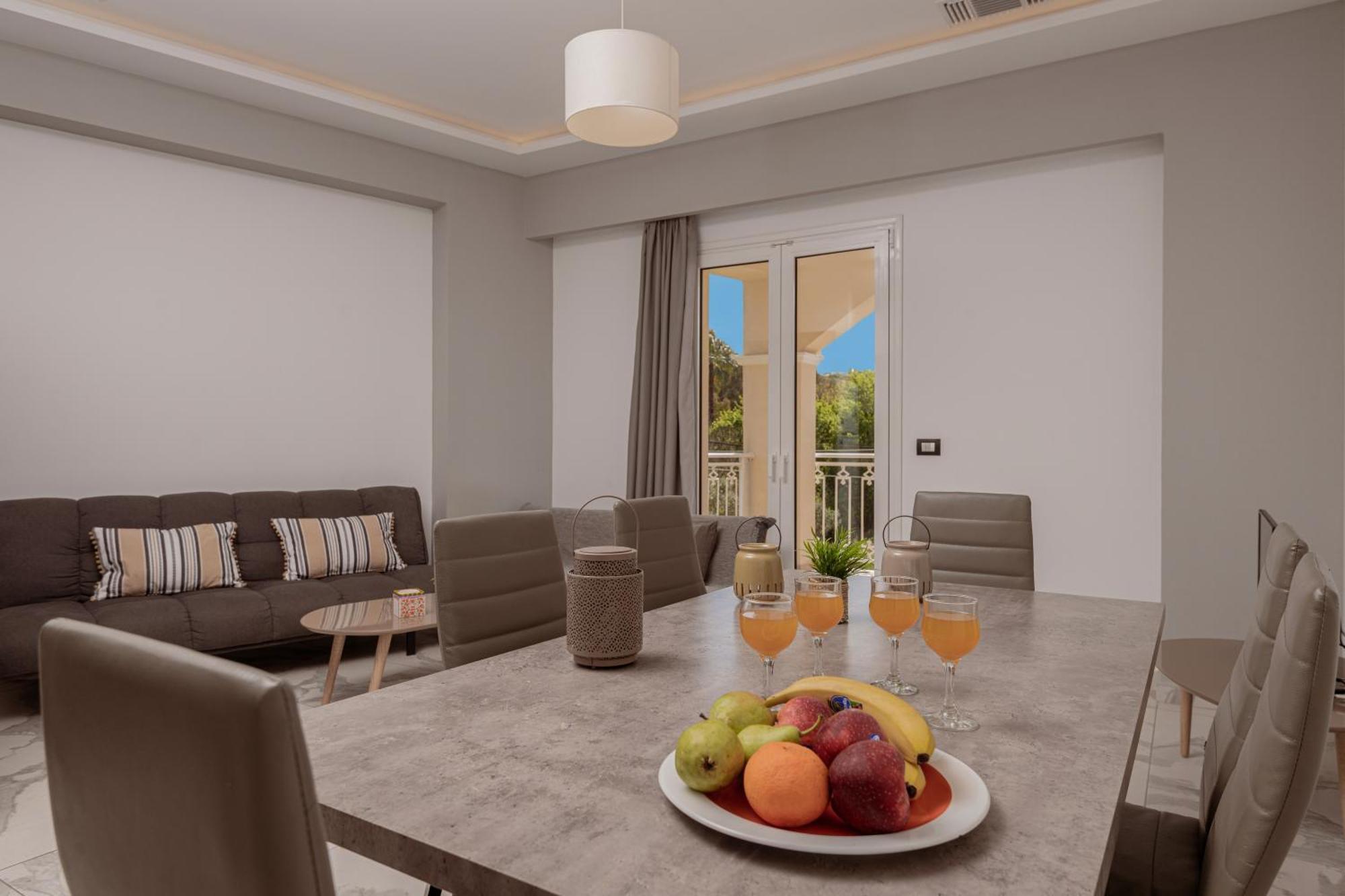Katsaros Luxury Apts II 5 Min Walk To Beach チィリヴィ エクステリア 写真