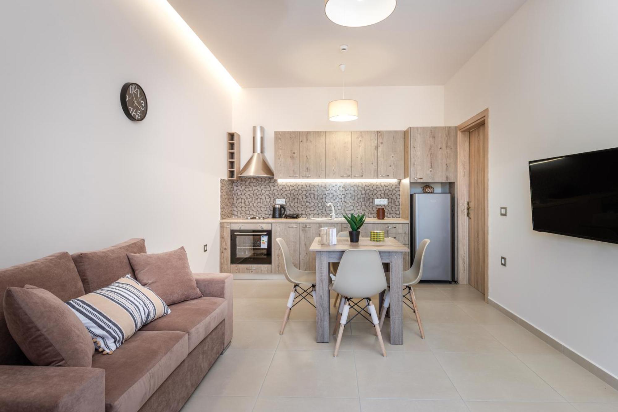 Katsaros Luxury Apts II 5 Min Walk To Beach チィリヴィ エクステリア 写真