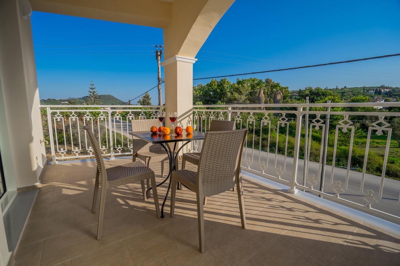 Katsaros Luxury Apts II 5 Min Walk To Beach チィリヴィ エクステリア 写真